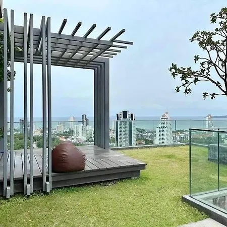 Sea View Spacious Condo Near Walking Street Pattaya Exterior photo